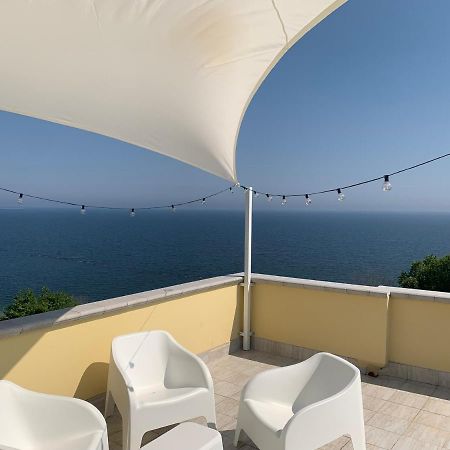 Апартаменты Terrazza Sui Trabocchi Марина-ди-Сан-Вито Экстерьер фото