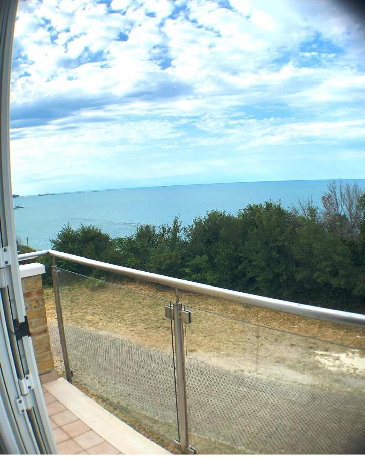 Апартаменты Terrazza Sui Trabocchi Марина-ди-Сан-Вито Экстерьер фото